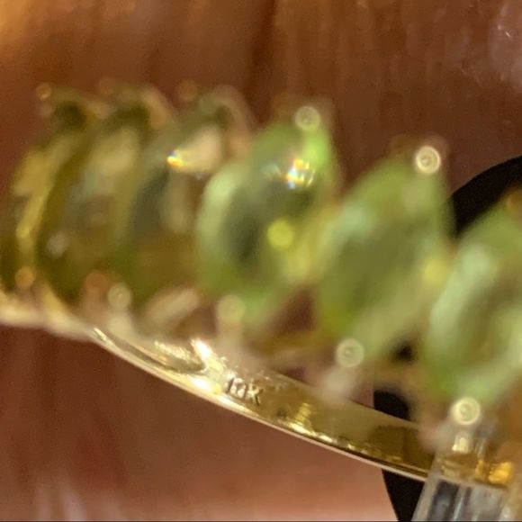 10k Gold Peridot Ring Size 8.5 - Picture 6 of 9